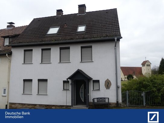 Zwangsversteigerung - Ein-/Zweifamilienhaus als Doppelhaus in Cornberg - provisionsfrei für Ersteher