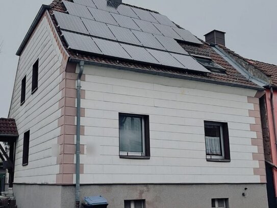 Einfamilienhaus mit Garten, Dachterrasse und solider Photovoltaikanlage