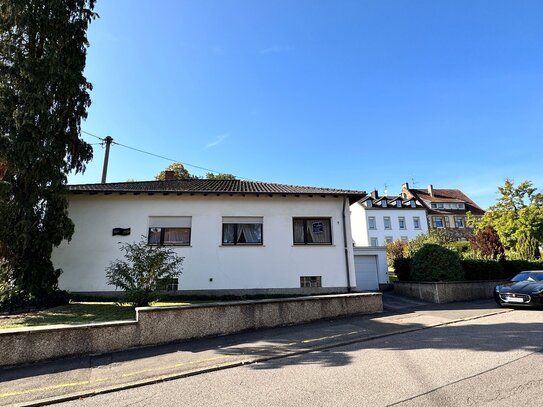 Freistehendes 1FH auf parkähnlichem Grundstück (mit Bauoption) in begehrter Lage von Luisenthal