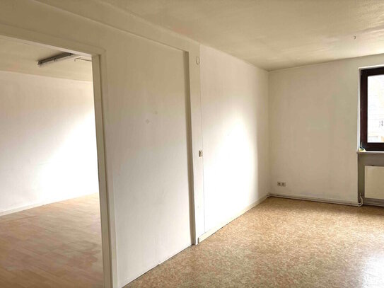 Schaffen Sie sich hier ein neues Zuhause ! Stilaltbau-Etage in Cityrandlage !