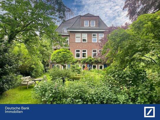 Großzügige Villa in Bremen Schwachhausen mit 3 großen Wohneinheiten und schönem Garten