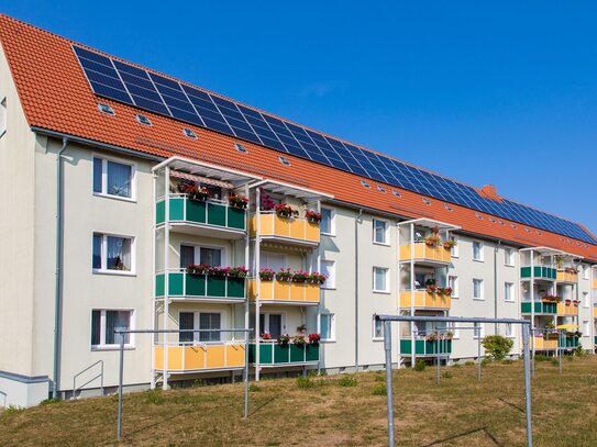 Wohnen am Rande der Stadt ! 3-Zimmer mit Wanne und Balkon