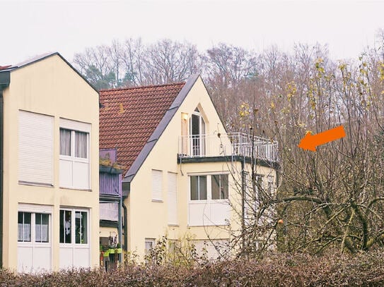 Außergewöhnliche und großzügige 3 Zimmer Wohnung in Kumhausen