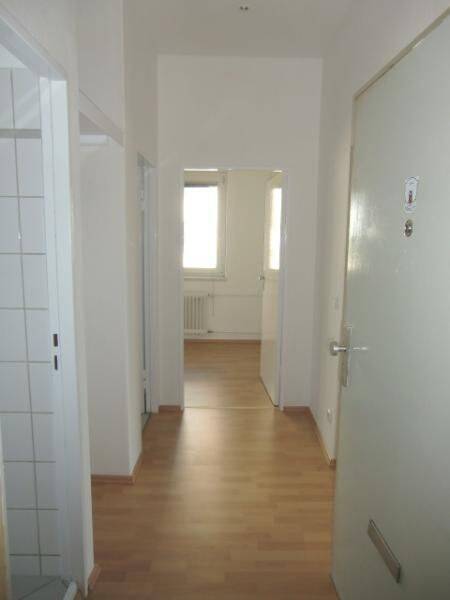 Modernisierte 1,5-Zimmerwohnung in der Nähe vom Kufürstendamm - Photo 1