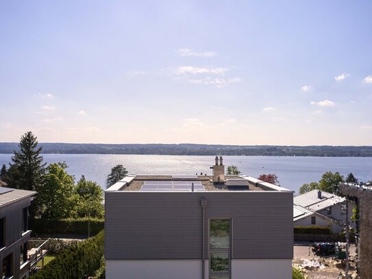 Traumhaftes Baugrundstück mit Seeblick und Baugenehmigung