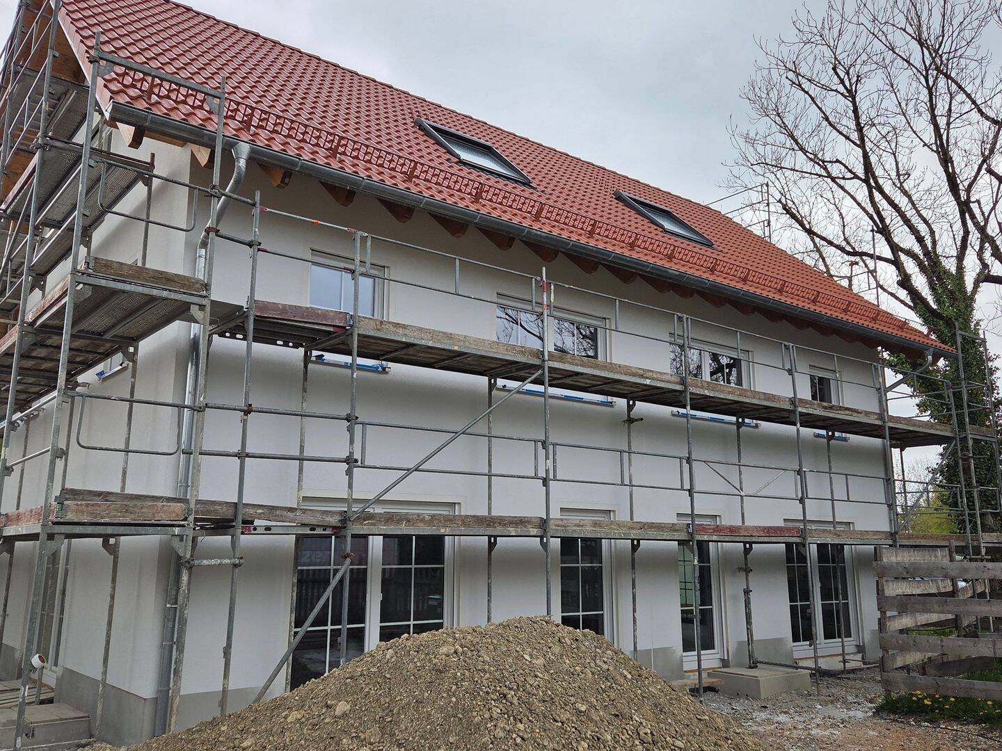                                                               Neubau: zwei Doppelhaush&auml;lften von privat                                                       in Haar (München)