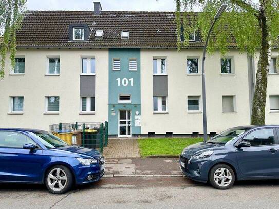Smarte 2-Zimmer-Wohnug mit Wohnküche und Fensterbad in grüner Lage!