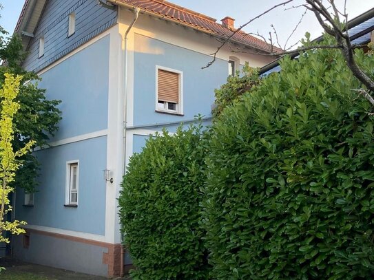 Raumwunder 1 Familienhaus mit Anbau und Innenhof in Lahnau/Atzbach