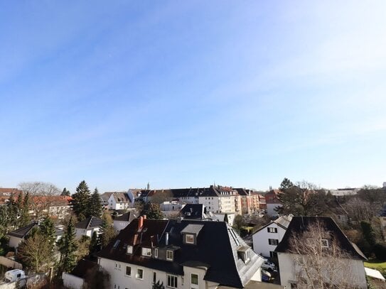 Balkonwohnung mit Tiefgaragen SP