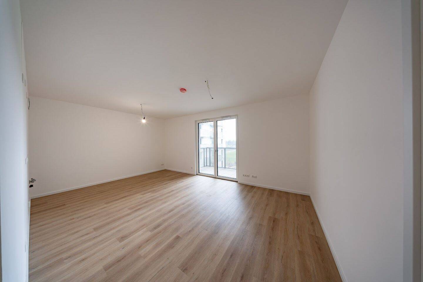 Leben am Wasser / Neubauwohnung im Erstbezug / WBS erforderlich (160, 180 oder 220%) - Photo 1