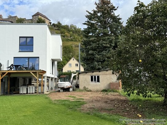 * Neubau Modernes Stelzenhaus aus Holz - Erhöhtes Wohnen für anspruchsvolle Naturliebhaber *