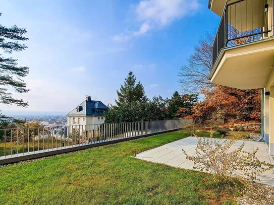 Traumhafte Aussicht über Dresden - Stilvolle 4,5-Zimmer-Wohnung mit 3 Terrassen, großem Garten, Einbauküche und eigener…