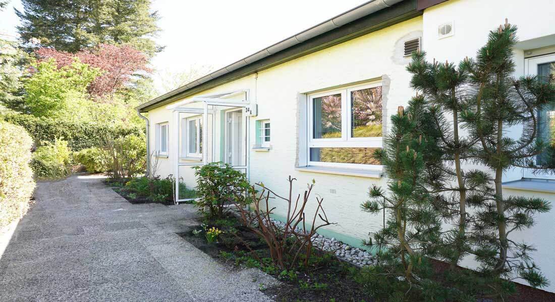 Doppelhaushälfte im Bungalowstil in Berlin-Lankwitz - Foto 1