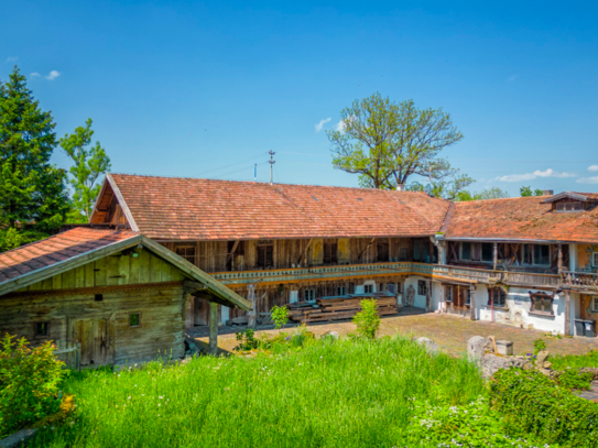 HISTORISCHES BAUERNHAUS zur Renovierung