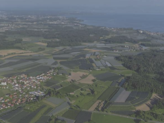 LUXUSAPPARTMENT MIT UNVERBAUBAREN ALPENBLICK, 5 MINUTEN VOM BODENSEE / NEUBAU