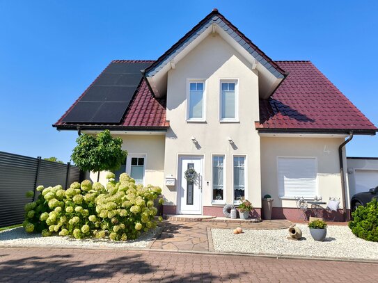 Einfamilienhaus in Lintorf PV Anlage Klimaanlage Renoviert