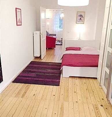 Gemütlich möblierte 2- Zimmer-Wohnung mit Internet / Pauschalmiete € 1.295,00 / frei ab 01.12.2024