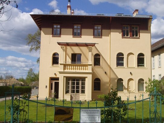 Beste Lage – Berliner Vorstadt: Sanierte historische Villa für stilvolles Wohnen und Arbeiten