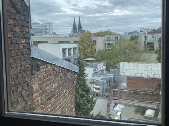 Historisches Stadthaus in Kölner-Toplage mit Domblick 4 Wohnungen - 1 Gewerbeeinheit