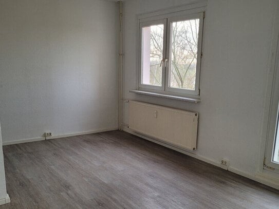 Erdgeschosswohnung mit Balkon!