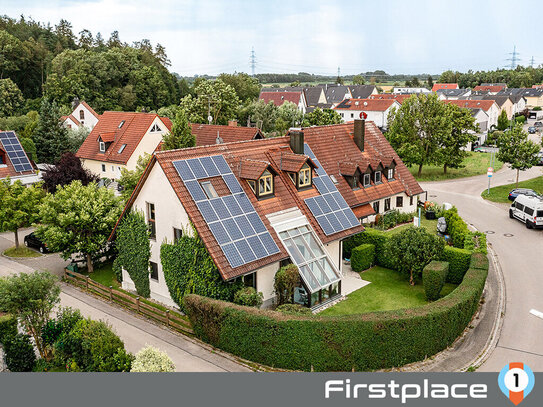 FIRSTPLACE - Großes Einfamilienhaus mit Einliegerwohnung und viel Platz