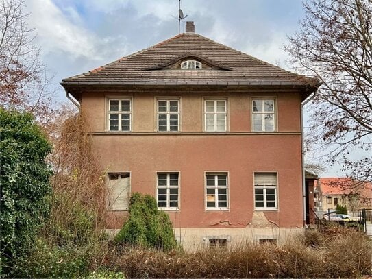 Villa im Dornröschenschlaf mit viel Potential