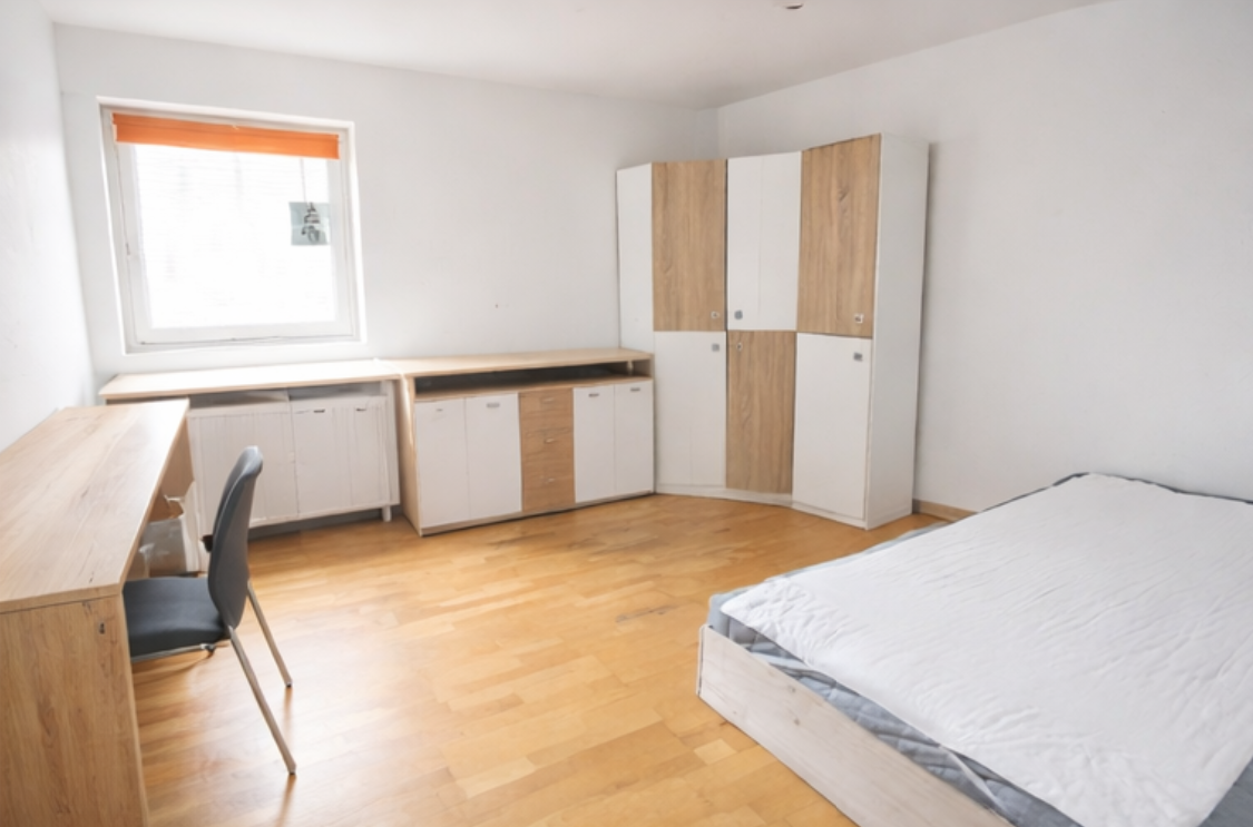                                                               M&ouml;bliertes Einzelzimmer in ruhiger Hausgemeinschaft - Kreis M&uuml;nchen                                                       in Hohenbrunn (München)