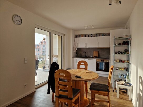 3-Zi.-Wohnung mit Balkon, Einbauküche und 2 Tiefgaragenstellplätzen