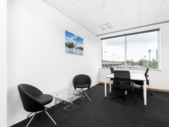 Privater Büroraum für 3 Personen in Regus Deutz Cubus