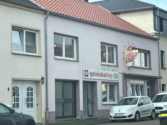 Renovierte Etagenwohnung im OG in Nohn zu vermieten!