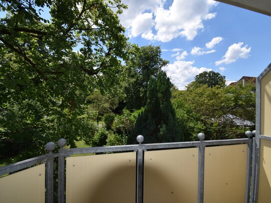 Sonnige 1-Zimmer-Wohnung mit Balkon in Bogenhausen