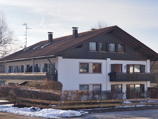 Komfortabel mit großem Balkon – inklusive Stellplatz!