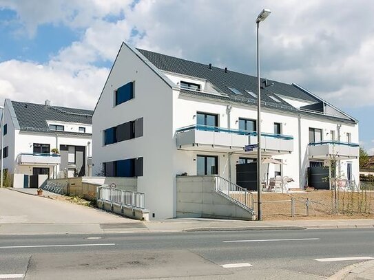 Niemanden über sich! Individuelle DG-Wohnung mit Dachterrasse für Genießer