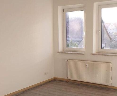 Helle 4-Raum-Wohnung mit Gartenmitbenutzung in Lossa zu vermieten!