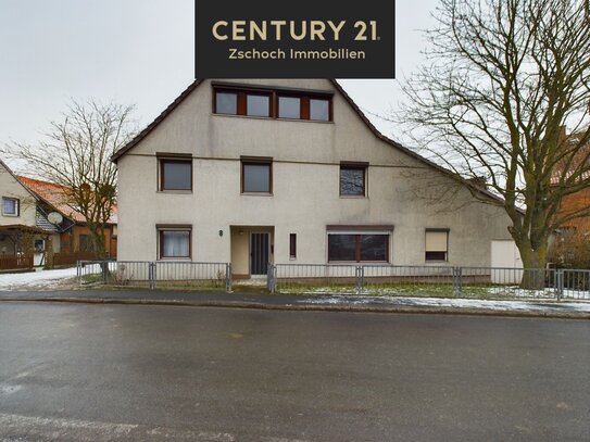 Vielseitiges Mehrfamilienhaus mit großem Garten und Garage - Ideal für Investoren oder Eigennutzer