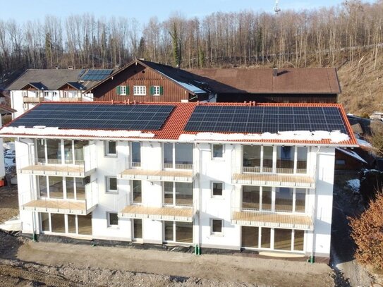 Neubau-Wohnung 4 - absolut ruhige, energetische Erdgeschoss-Wohnung mit großem Garten und Bergblick!