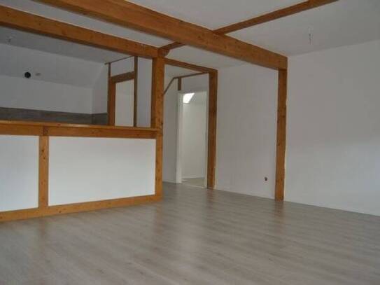 Individuelle & modern sanierte 3 Raum Wohnung