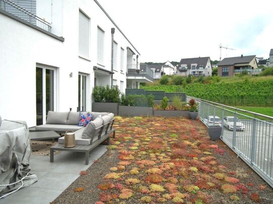 Nittel: HOCHWERTIGE neuwertige ETW 122 m² ***inkl. moderner EINBAUKÜCHE *** BALKON + große DACHTERRASSE *** AUFZUG + 2…