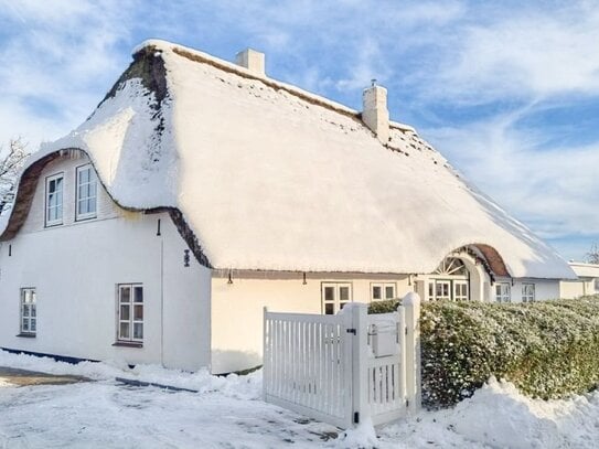 Reetdachhaus mit separatem Bungalow zwischen den Meeren