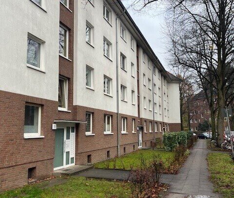 Haus und Wohnung modernisiert! Freie 2-Zimmer-Wohnung in Barmbek!