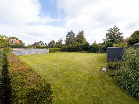 Toller Bauplatz in zweiter Reihe in 26802 Moormerland-Veenhusen