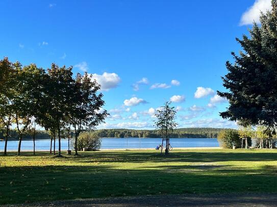 Neuwertiges Haus am See