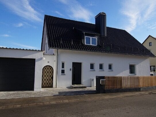 Modernisiertes Einfamilienhaus mit großem Garten