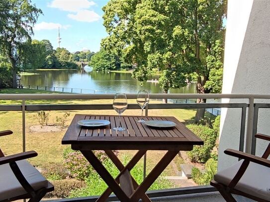 Hamburgs schönste Aussicht - möblierte 1 Zimmer-Wohnung am Feenteich