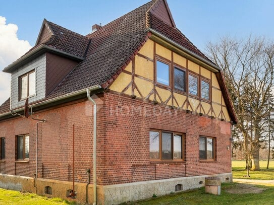 Wohnhaus mit Fachwerk, gut saniert | Viel Land in idyllischer Lage | Umbau zu ZFH möglich