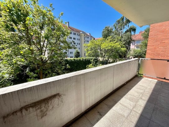 Ruhige 2-Zi-Wohnung mit Aufzug, Balkon, Fernwärme in top Lage - 2 Min. in die Nürnberger Altstadt