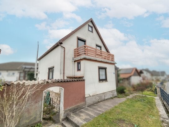 Sanierungsbedürftiges Einfamilienhaus in Weidach.