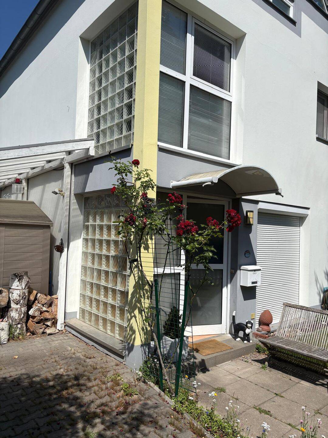 Ruhig gelegenes Reihenendhaus - Photo 1