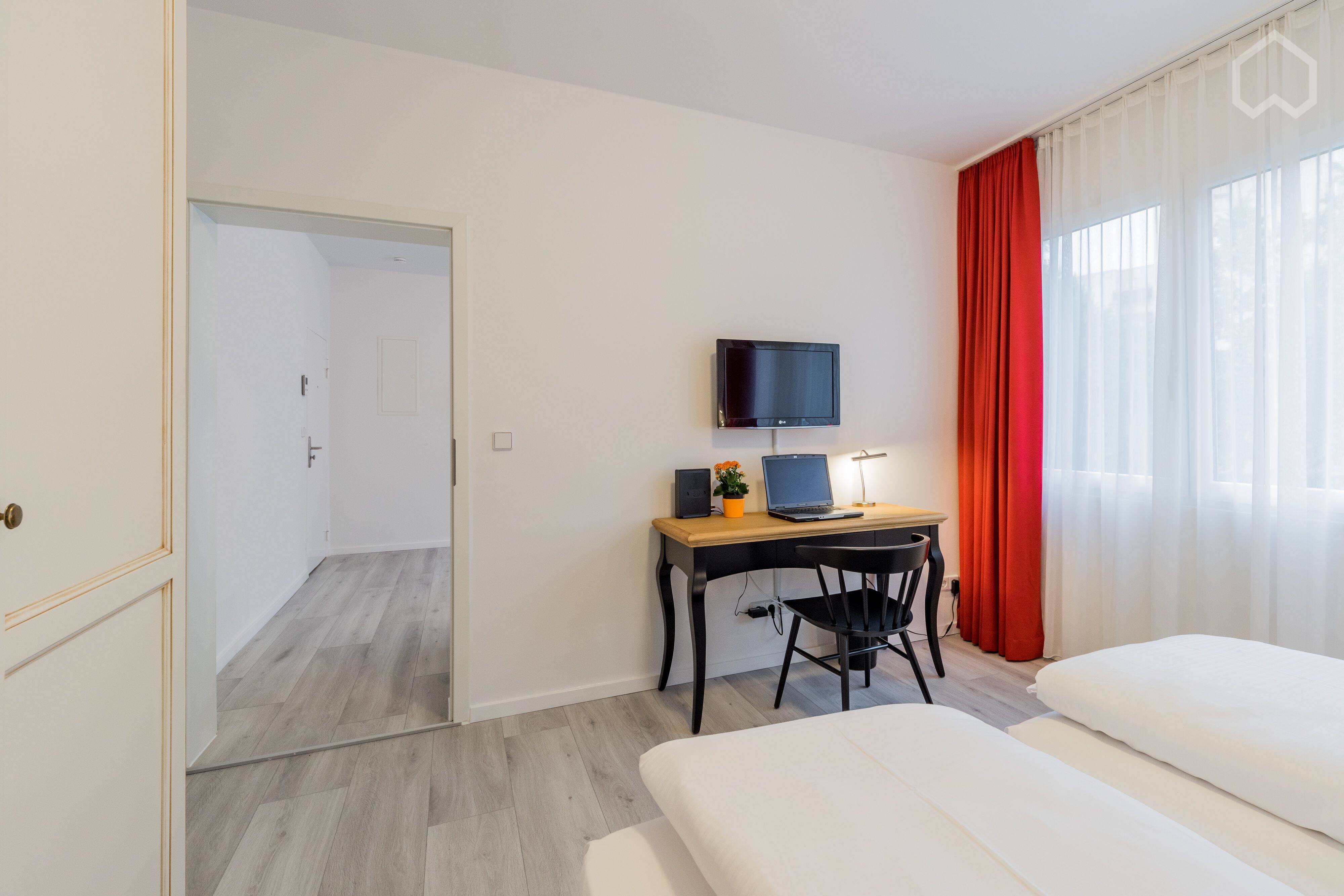 Superior Studios-Apartments in ruhiger zentraler Lage nahe Kurfürstendamm (# 104 Kategorie M) - Foto 1