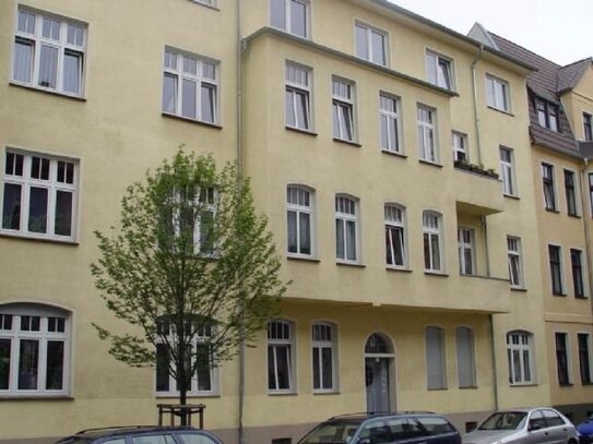 3 Zimmer-Wohnung - Stadtfeld / Ost - top sanierter Altbau - idyllischer Garten mit alten Obstbäumen